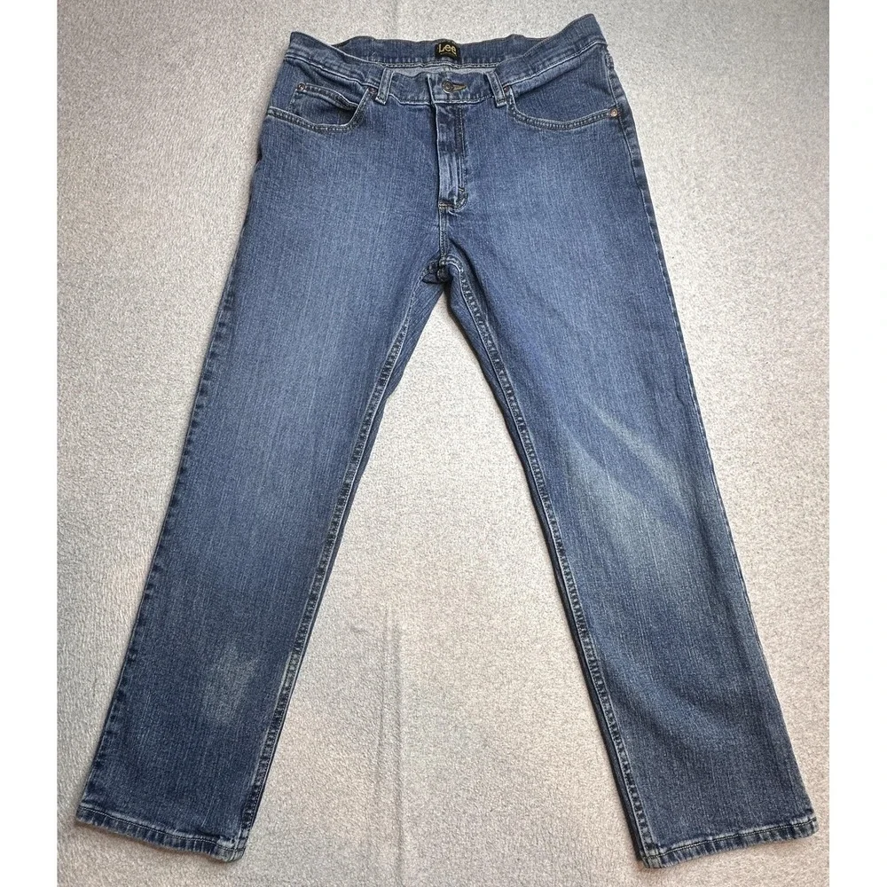 Vintage Lee Regular Fit Straight Jeans Mens 34x30 Medium Wash Blue Denim Stretch